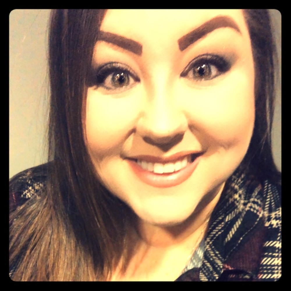 Meet your Posher, Kelly